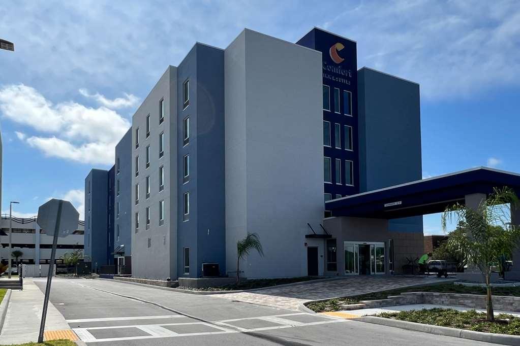 Comfort Inn & Suites New Port Richey Downtown District Bagian luar foto