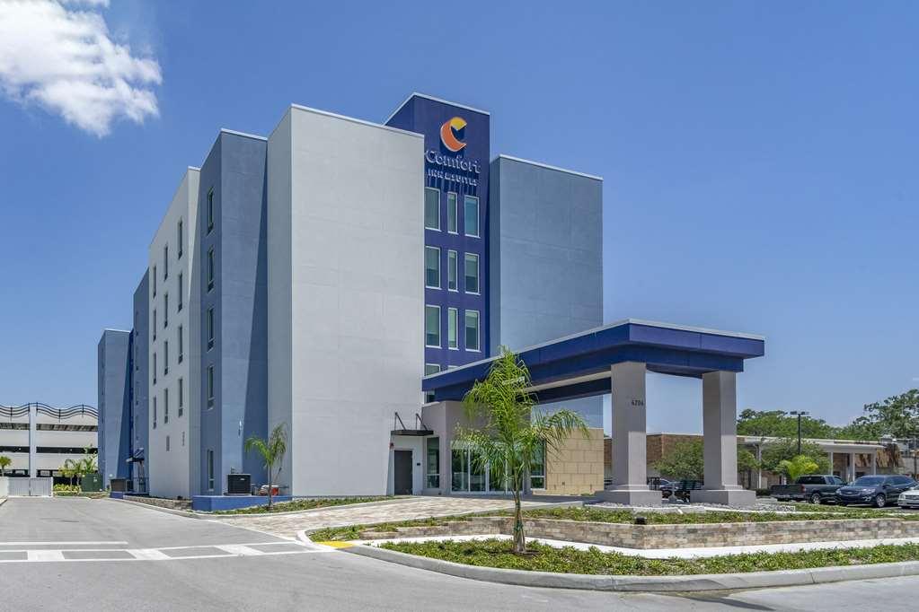 Comfort Inn & Suites New Port Richey Downtown District Bagian luar foto