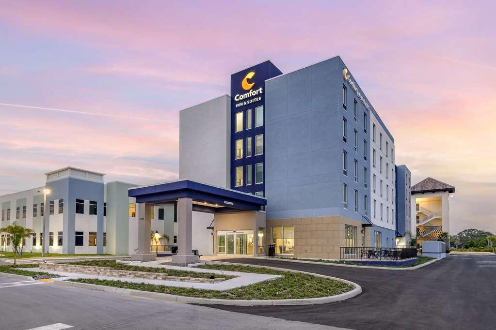 Comfort Inn & Suites New Port Richey Downtown District Bagian luar foto